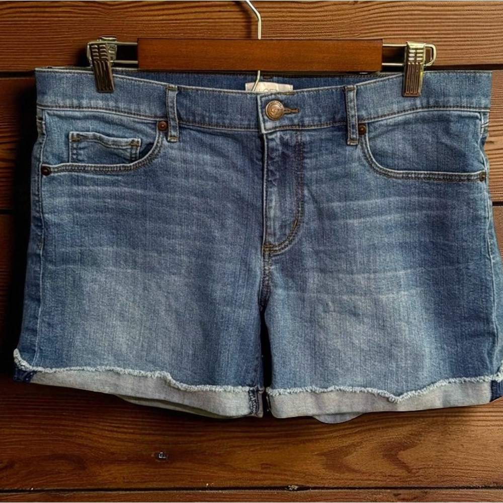 LOFT Denim blue 5" Jean Shorts Women's Size 6 Everyday Summer Wear